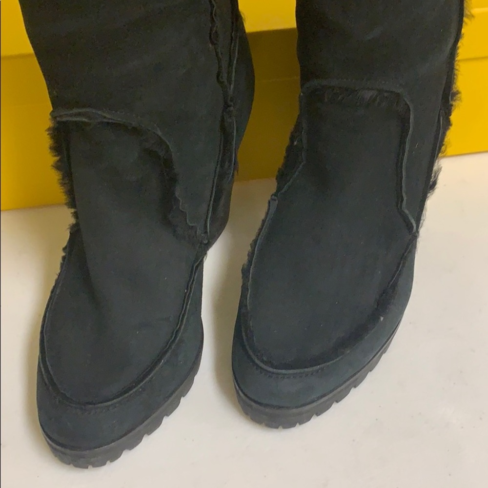 Fendi over-the-knee boots in black suede - Picture 2 of 7